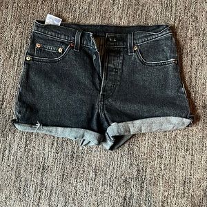 Black rolled levi denim jean shorts